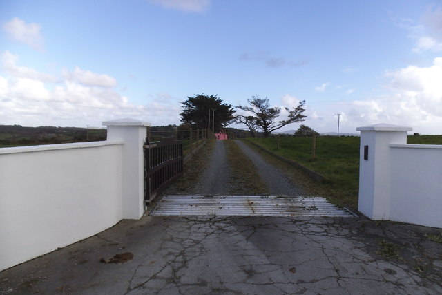 Entrance, driveway and house - Cappaghglass Townland