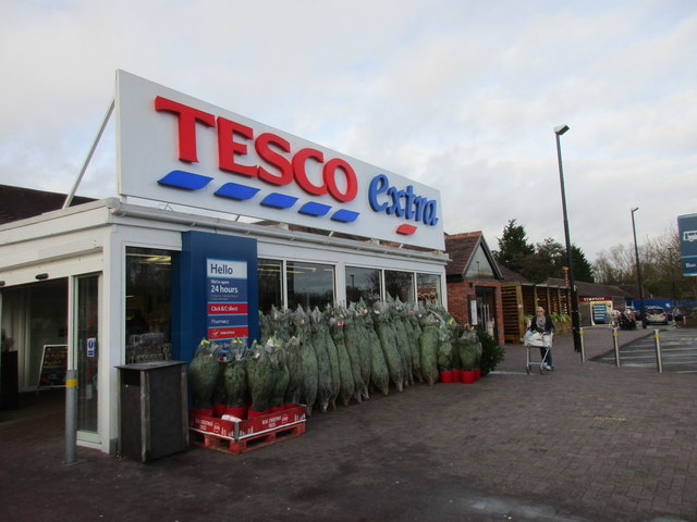 Christmas at Tesco Abingdon Jonathan Thacker cc by sa 2.0