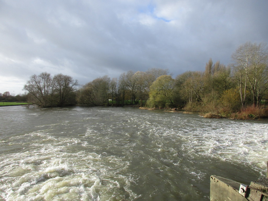 The Thames below the weir, Abingdon Lock © Jonathan Thacker :: Geograph ...