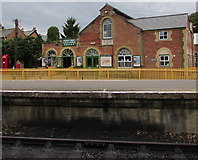 SZ5589 : Late Victorian building, Havenstreet railway station by Jaggery