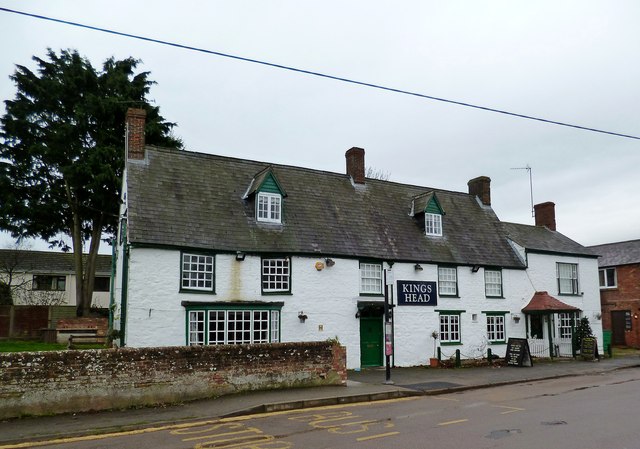 Syresham-King's Head © Ian Rob :: Geograph Britain and Ireland