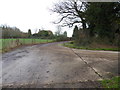 Footpath goes towards Drungewick Lane at Drungewick Hill Farm