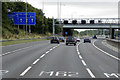 Eastbound M62 Approaching Junction 28