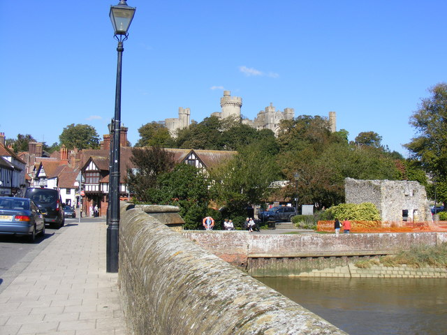 Arundel Castle from the town bridge