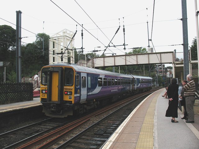 Shipley station, Leeds-Skipton line platforms