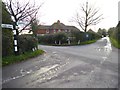 Road with no name crosses Hornshill Lane