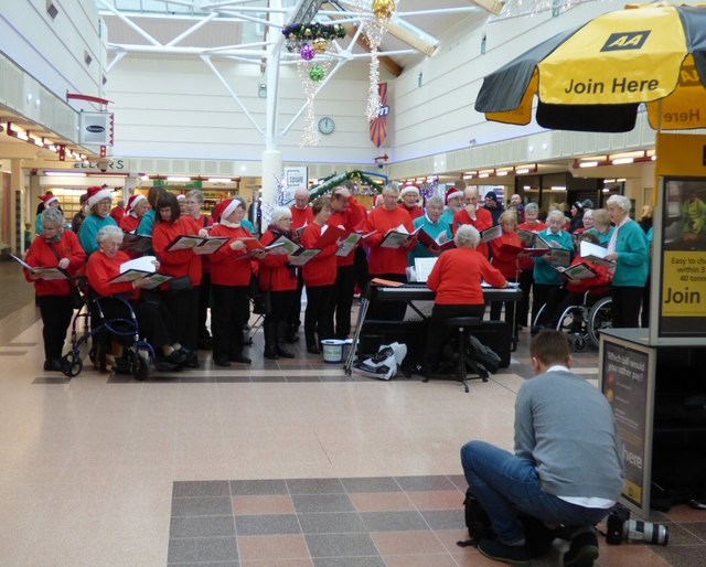 Yew Tree Singers © Gerald England ccbysa/2.0 Geograph Britain and