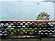 NT1379 : Inch Garvie from the Forth Bridge by Thomas Nugent