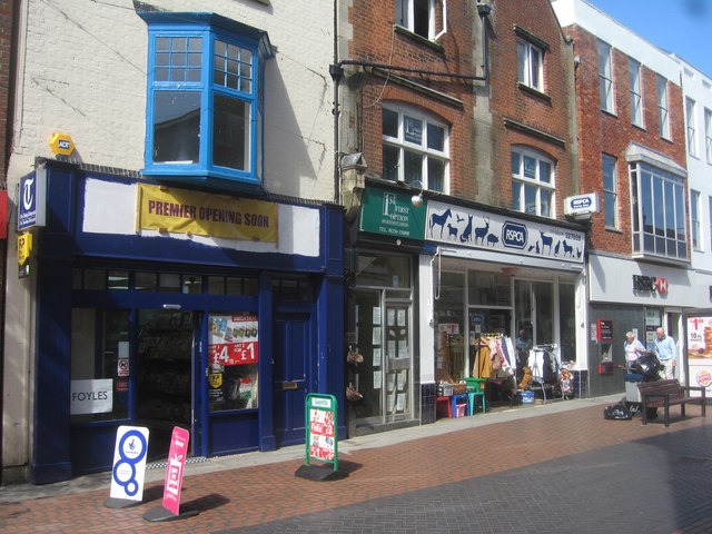 Shops in London Street