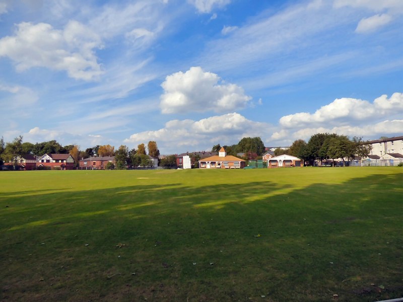 Flowery Field Cricket Club © Gerald England cc-by-sa/2.0 :: Geograph ...