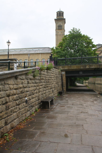 Canal path at Salt's Mill at Victoria Road Bridge