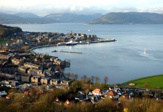 Gourock and the Firth of Clyde © Thomas Nugent cc-by-sa/2.0 :: Geograph ...