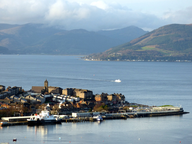 Gourock and the Firth of Clyde © Thomas Nugent cc-by-sa/2.0 :: Geograph ...