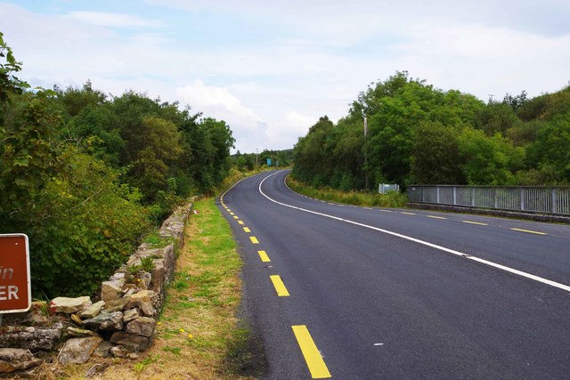 The R263 road heading northeast, near Killybegs, Co. Donegal