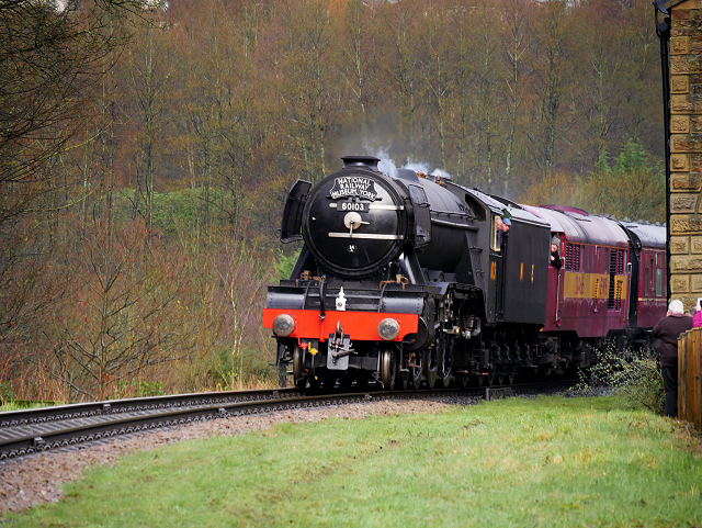 Flying Scotsman Rounds the Curve at Summerseat