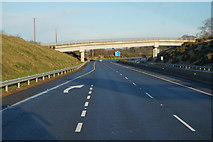 S5625 : M9 Northbound towards junction 10 by Ian S