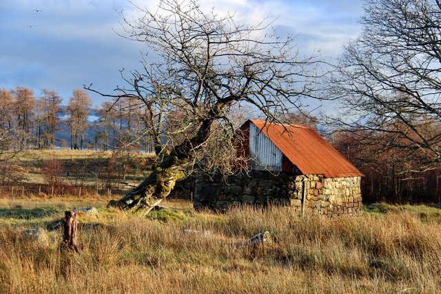Old stone shed at Duisky