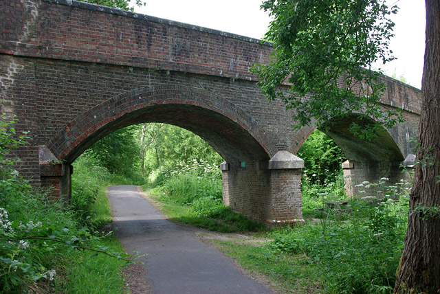 Cuckoo Trail, Woodhams Bridge © Robin Webster cc-by-sa/2.0 :: Geograph ...