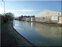 SP4640 : Oxford Canal at Banbury, partly frozen by Christine Johnstone