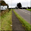 Pavement alongside the B5398 at the eastern edge of Whitchurch