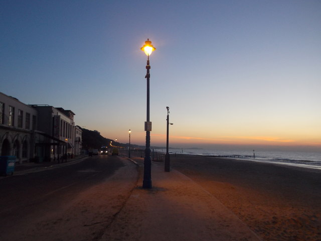 Bournemouth: the prom at dawn
