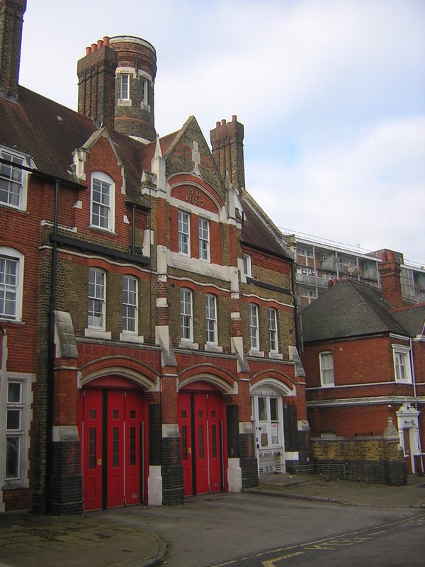 Woolwich: closed fire station, Sunbury... © Christopher Hilton cc-by-sa ...