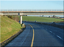 S7773 : M9 Northbound towards junction 4 by Ian S