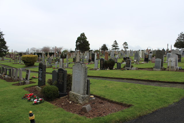 Maybole Cemetery © Billy McCrorie cc-by-sa/2.0 :: Geograph Britain and ...