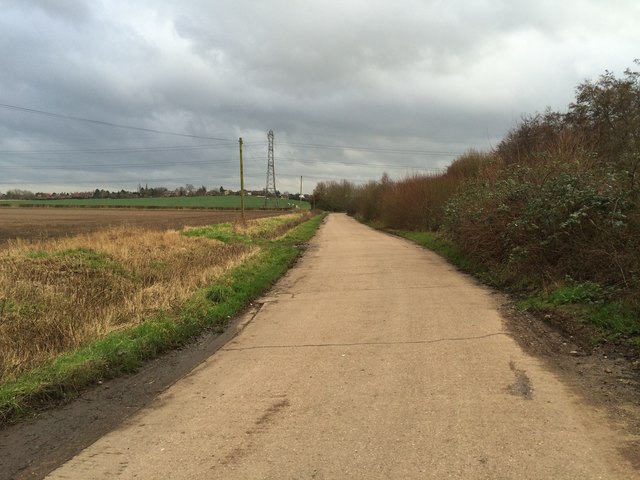Road beside Rushcliffe Country Park