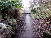 ST1494 : Path from Ystrad Mynach railway station towards Brynmynach Avenue by Jaggery