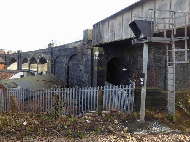 Holbeck Leeds © Steve Fareham :: Geograph Britain and Ireland