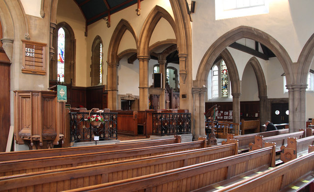 St John the Baptist, Leytonstone - Interior