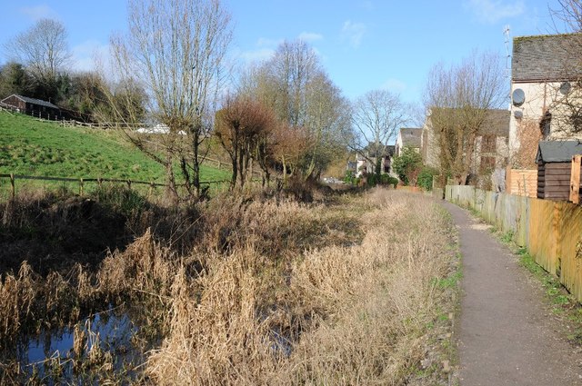 The disused Thames and Severn Canal