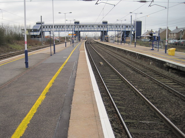 St. Neots railway station,... © Nigel Thompson :: Geograph Britain and ...