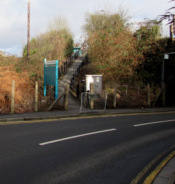 Entrance path to Heath High Level railway station platform 2, Cardiff