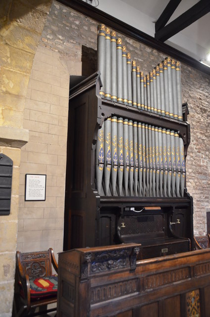 Organ, St Peter's church, Oxton