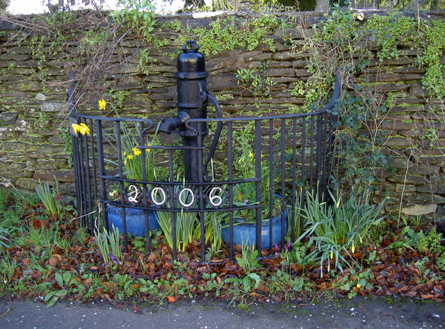 Westerleigh village pump
