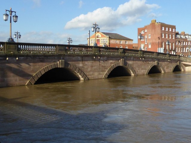 Worcester Bridge and a flooded River Severn