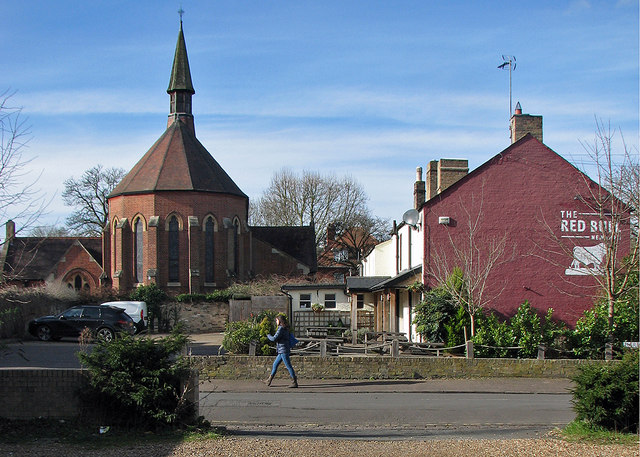 Newnham: St Mark's Church and The Red Bull