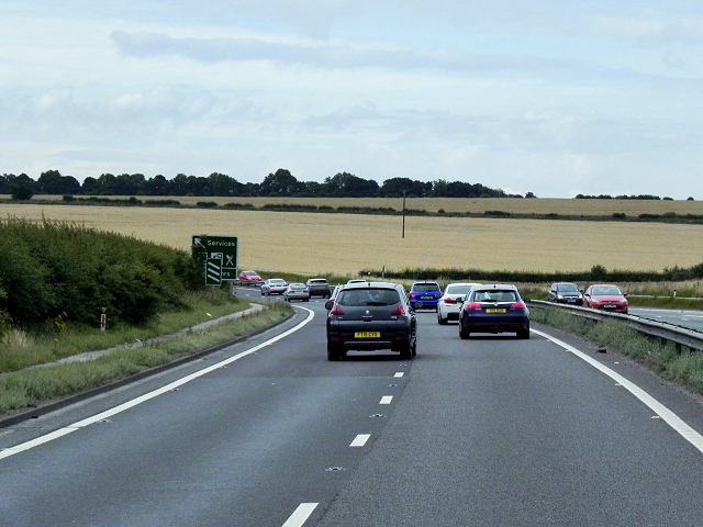 Southbound A1 approaching Darrington... © David Dixon cc-by-sa/2.0 ...