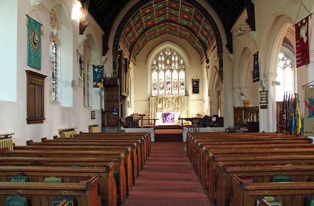 St Mary, Chigwell © John Salmon :: Geograph Britain and Ireland