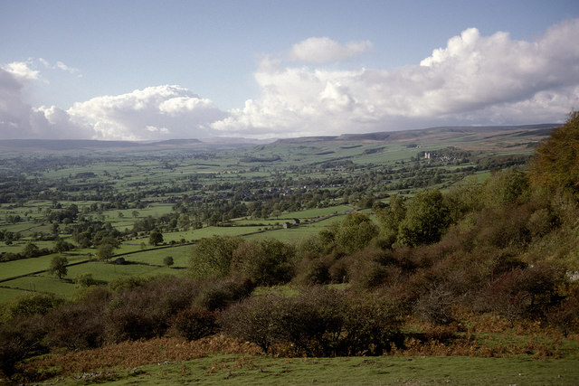 View into Wensleydale from Scarth Nick © Julian Paren :: Geograph ...