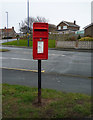 TA1181 : Elizabeth II postbox on Fir Tree Drive, Filey by JThomas