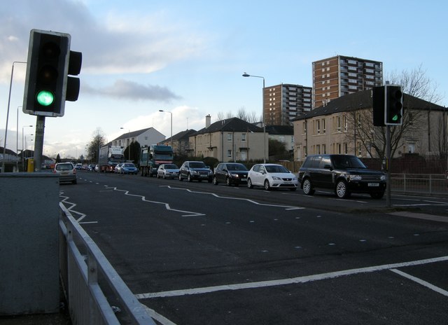 Shieldhall Road © Richard Sutcliffe :: Geograph Britain and Ireland