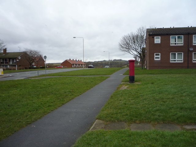 Path beside Manham Hill, Eastfield