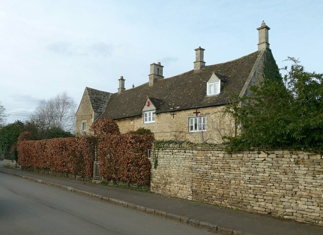 Sundial Cottage, Digby Drive, North... © Alan Murray-Rust :: Geograph ...