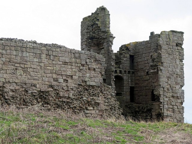 Egyncleugh Tower, Dunstanburgh Castle