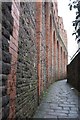 Retaining wall, Johnny Ball Lane, Bristol