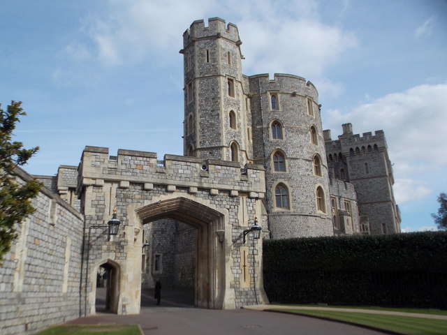 Windsor Castle: St. George’s Gate © Chris Downer cc-by-sa/2.0 ...