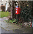 Elizabeth II postbox on High Street, Little Wilbraham